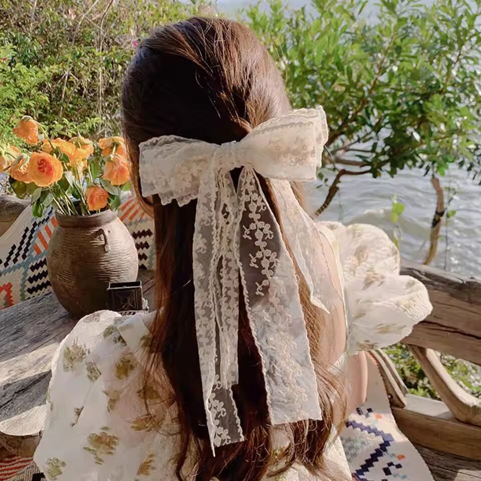 Korean Lace Cream White Bow Ribbon Hair Clip For Women Hairpins Bullet Style Side Shredded Hairpin Headpiece Clip New Headwear